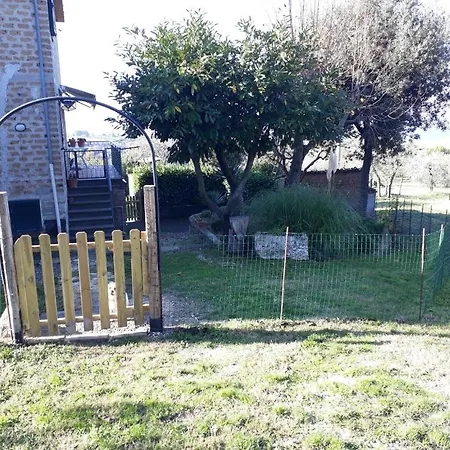 Apartment Casetta Nel Borgo Delle Menicaglie